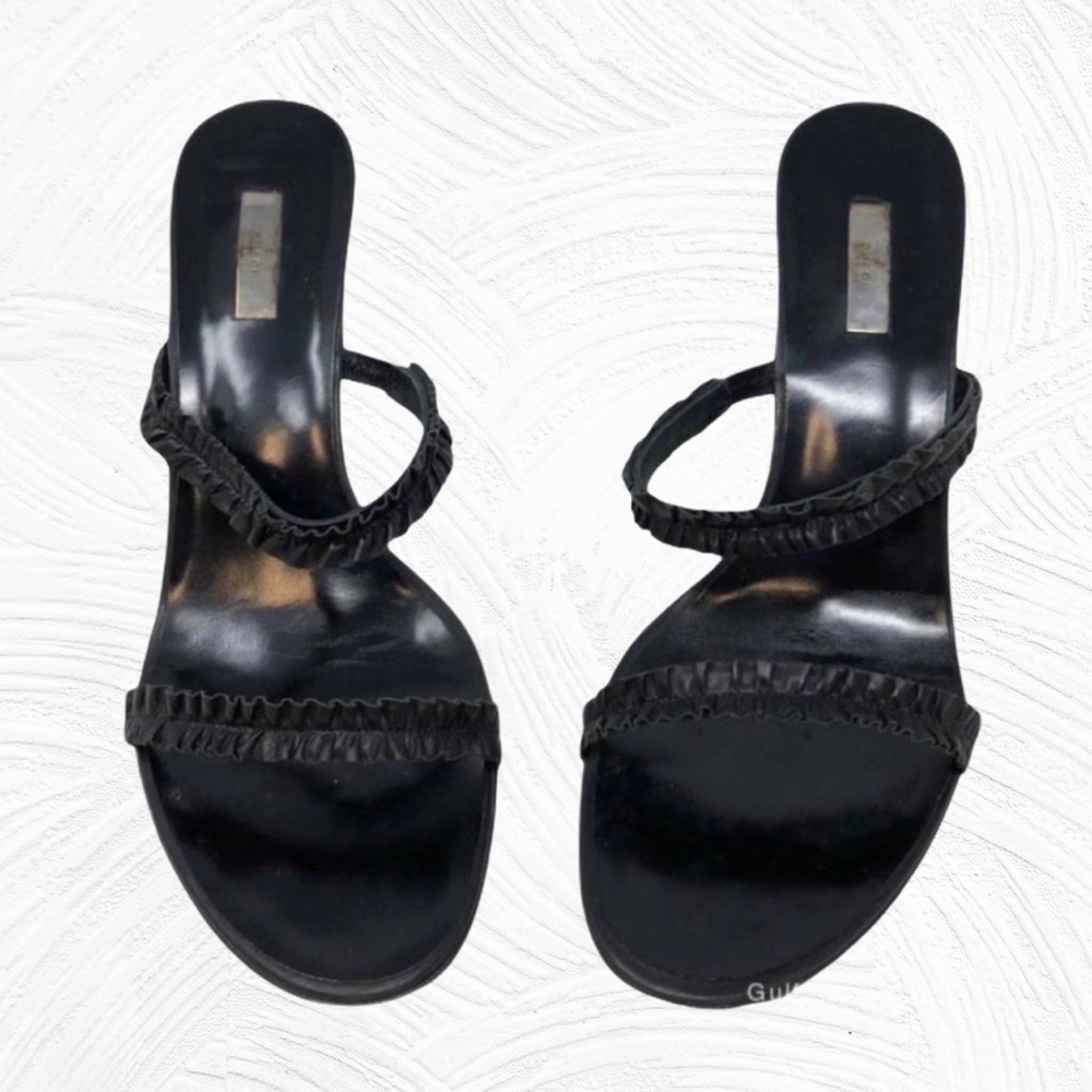 Vintage Gucci Sandal Heels